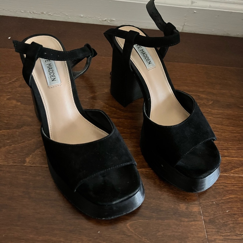 Steve Madden Y2K block heels